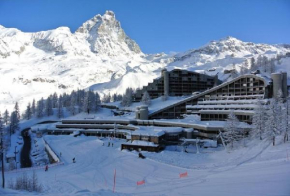 Cervinia Ski In Ski Out - Studio on the slopes
